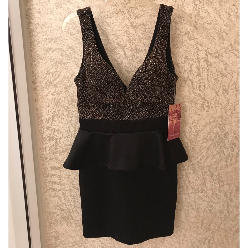 New! ✨ Black With Gold Sparkles Party Dress